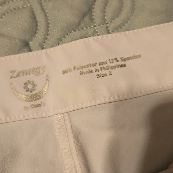 Chicos Zenergy White Cropped Pants - Picture 2 of 5